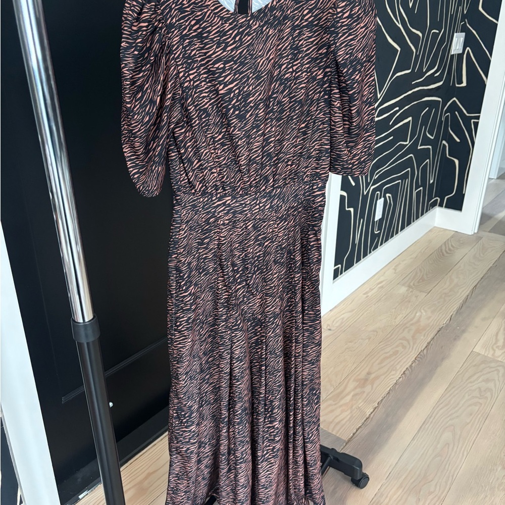 Elegant Black and Pink Patterned Dress perfect condition